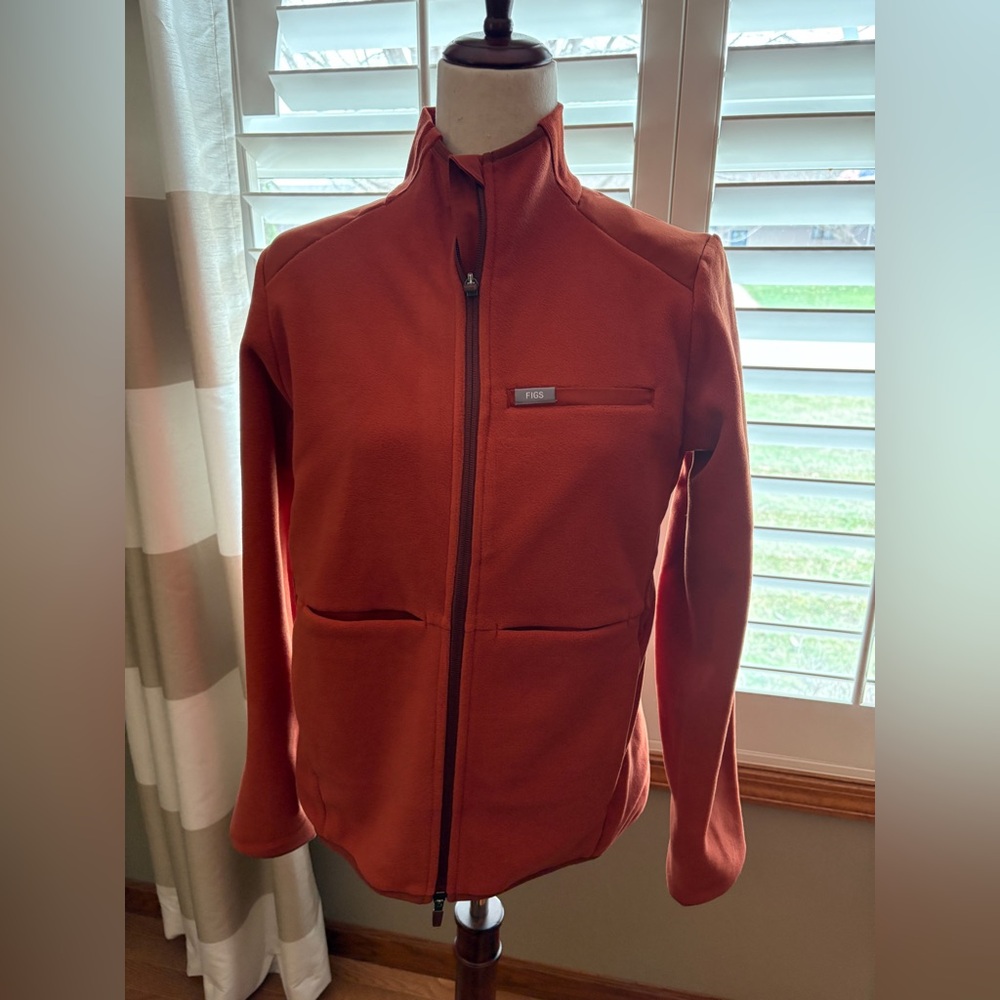 Figs on shift fleece jacket